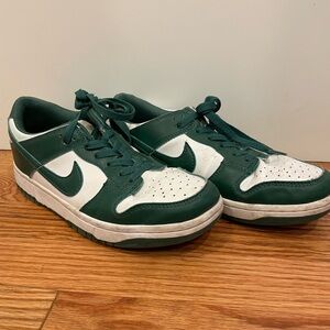 Nike Women’s Size 7 Shoes